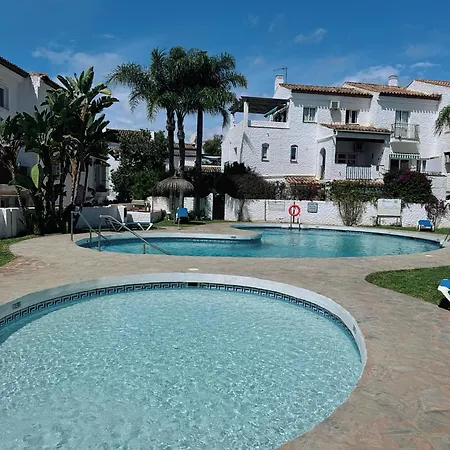Modern 2 Bed In Benavista, Pool & Terrace Estepona