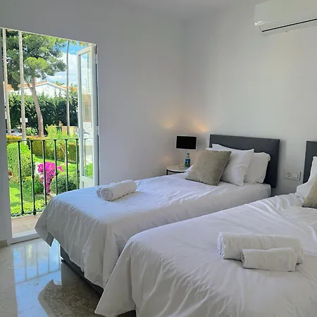 Modern 2 Bed In Benavista, Pool&terrace * Estepona
