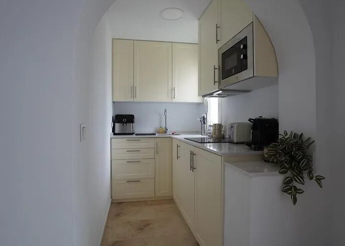 2 Bed In Bena Vista, * Estepona