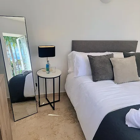 Modern 2 Bed Apartment In Benavista, Pool & Terrace *
